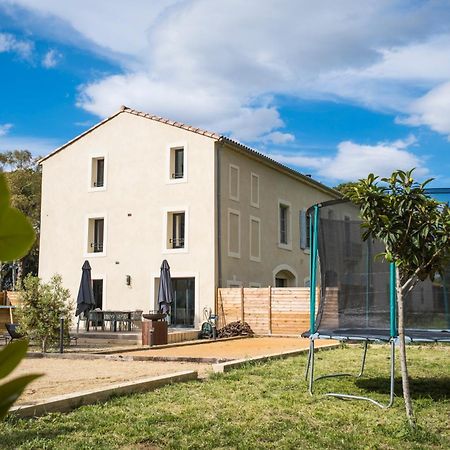 Domaine De Merins, 10 Couchages Avec Piscine, Face A La Riviere, A 4Km De La Plage Fleury  Exterior photo
